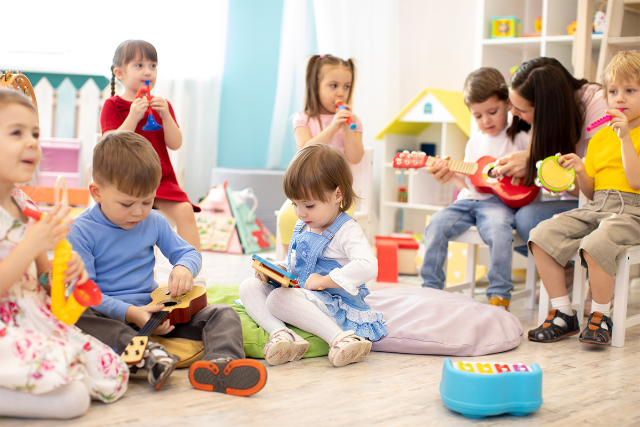 Immagine che raffigura COMITATO PEDAGOGICO TERRITORIALE 0-6 ANNI. PROPOSTE DI INCONTRO RIVOLTE AGLI INSEGNANTI E AI GENITORI